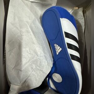 ADIDAS SHOES for women & men
DELTA-X
Blue/white